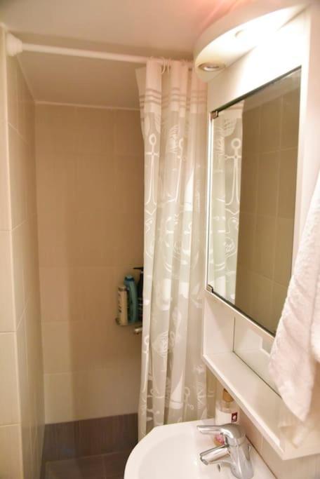 Tiny Treasure Apartment เอเธนส์ ภายนอก รูปภาพ