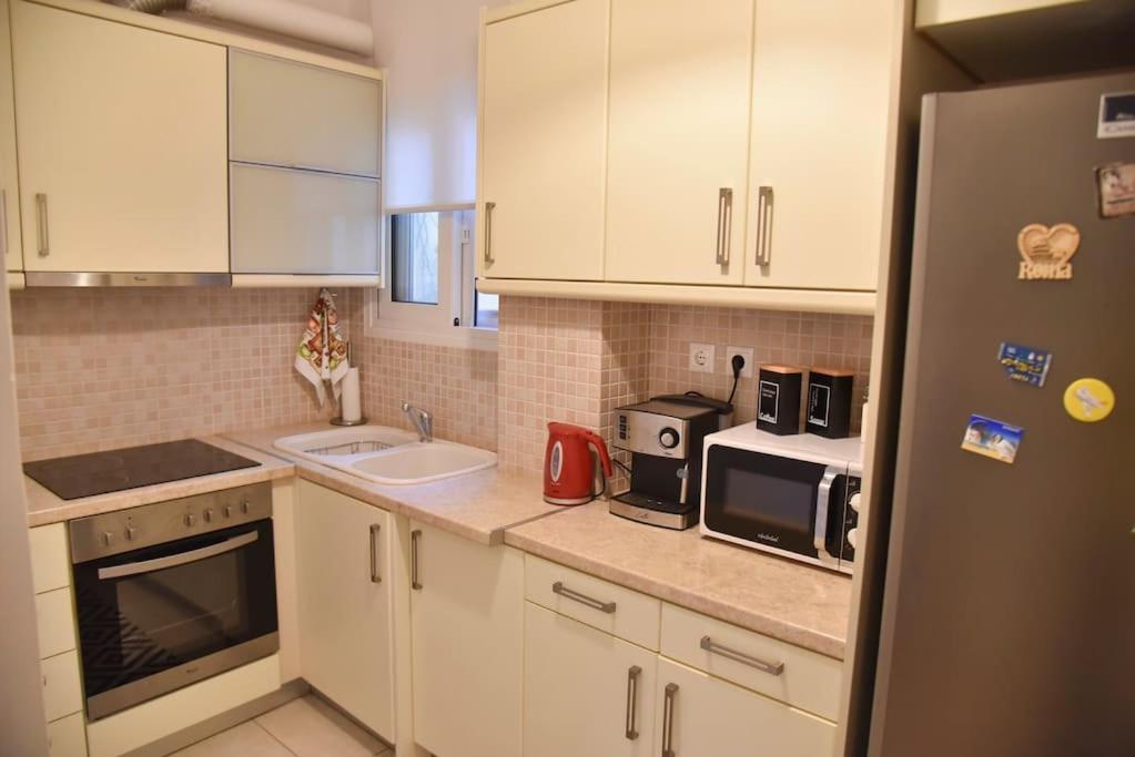 Tiny Treasure Apartment เอเธนส์ ภายนอก รูปภาพ