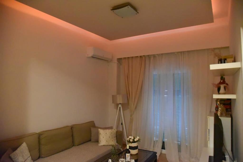 Tiny Treasure Apartment เอเธนส์ ภายนอก รูปภาพ