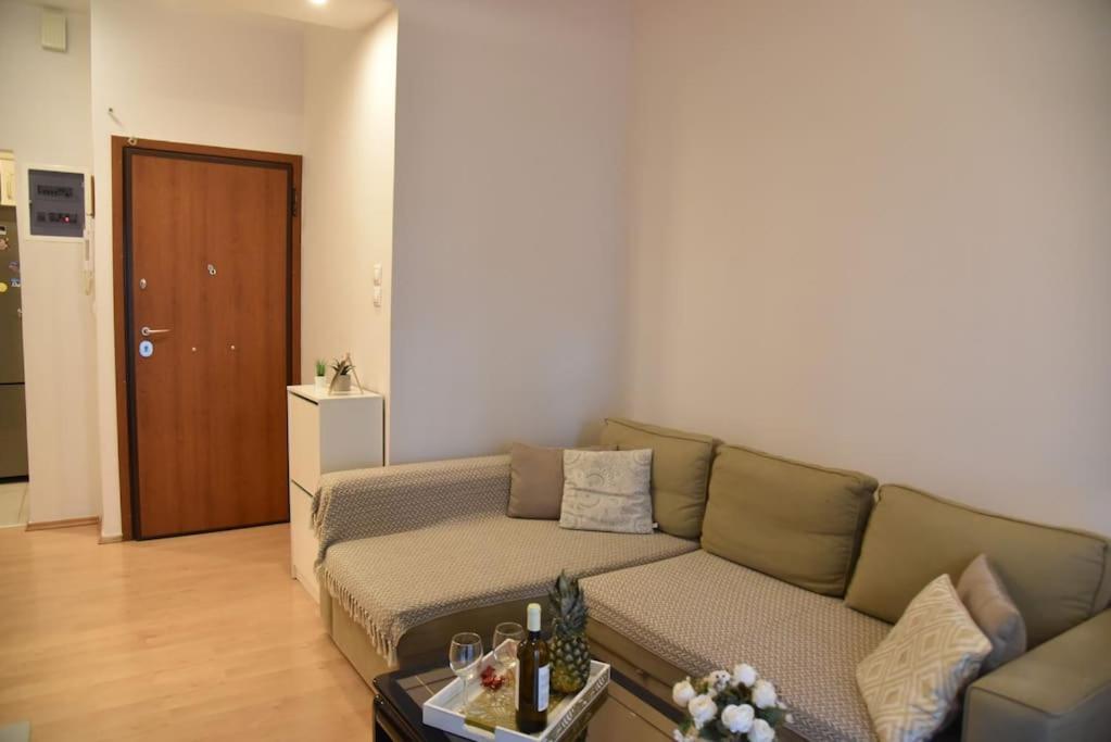 Tiny Treasure Apartment เอเธนส์ ภายนอก รูปภาพ